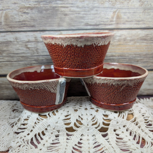 Knit stitch bowl