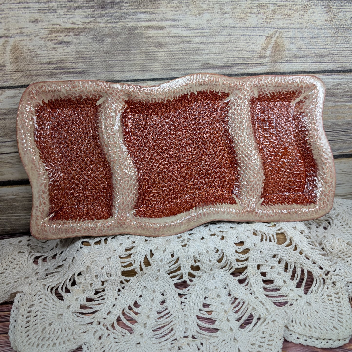 Knit Stitch oblong tray (three sectioned)
