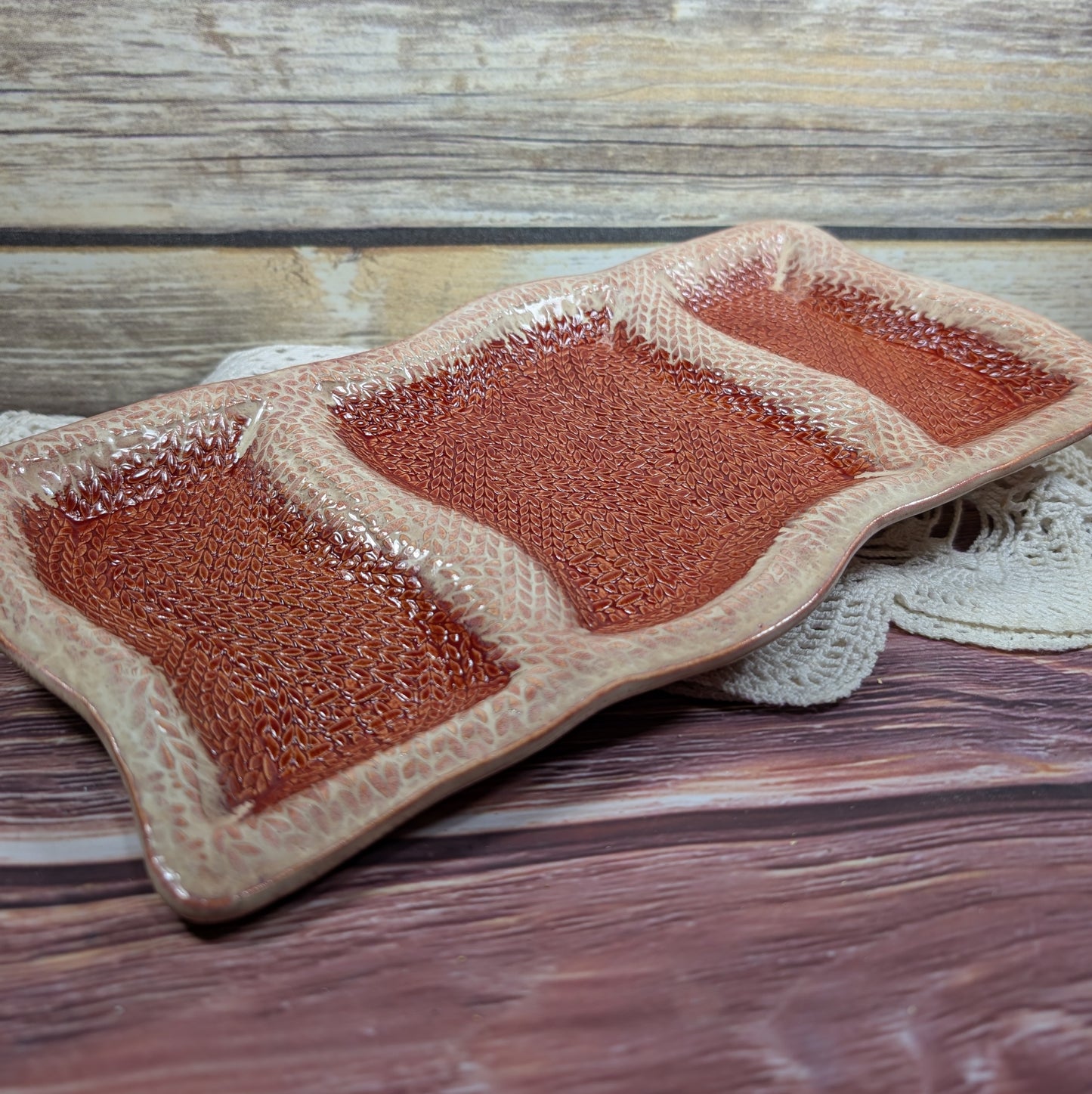 Knit Stitch oblong tray (three sectioned)