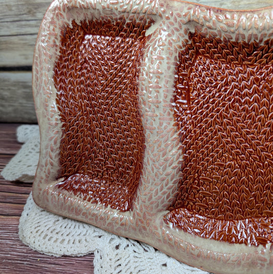 Knit Stitch oblong tray (three sectioned)