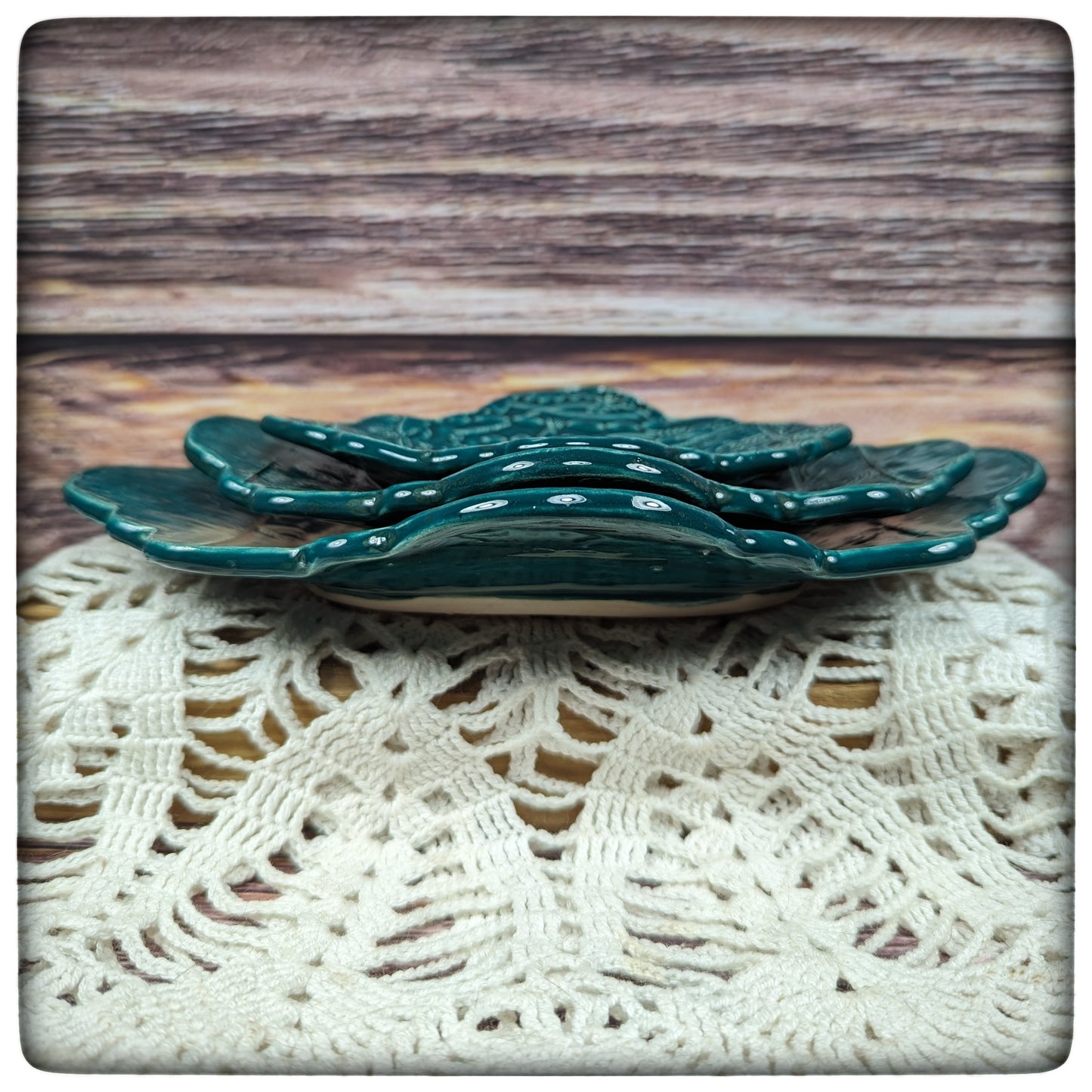 Under the Sea Oval Nesting trays (set of three; small)