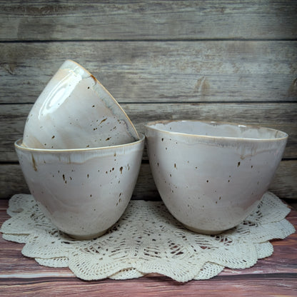 Nesting Mixing bowls (set of three; stoneware)