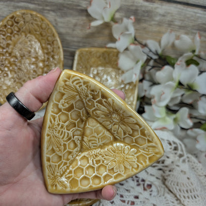 Tiny Trinket dish (honeycomb)