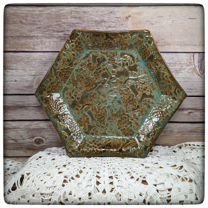 Grapevine Hexagon Dish (8.5 inch)