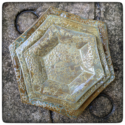 Grapevine Hexagon Dish (5.5 inch)