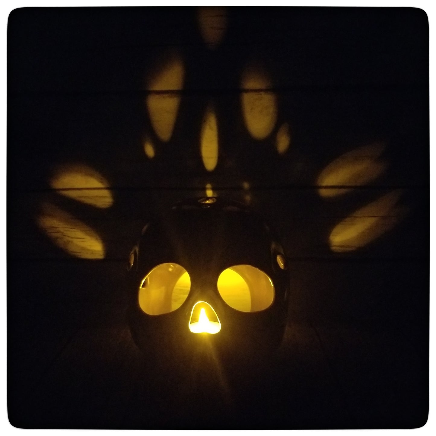 Skull luminary