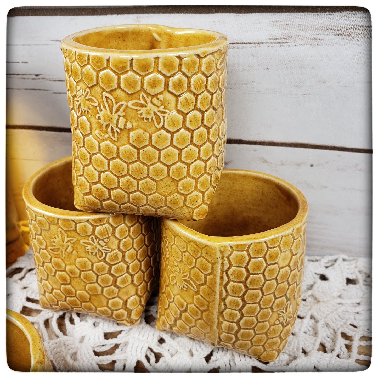 Honeycomb 5-ounce cup