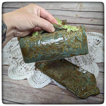 Butter Dish (Grapevine)