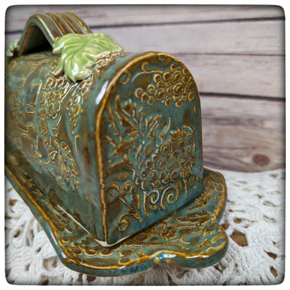 Butter Dish (Grapevine)