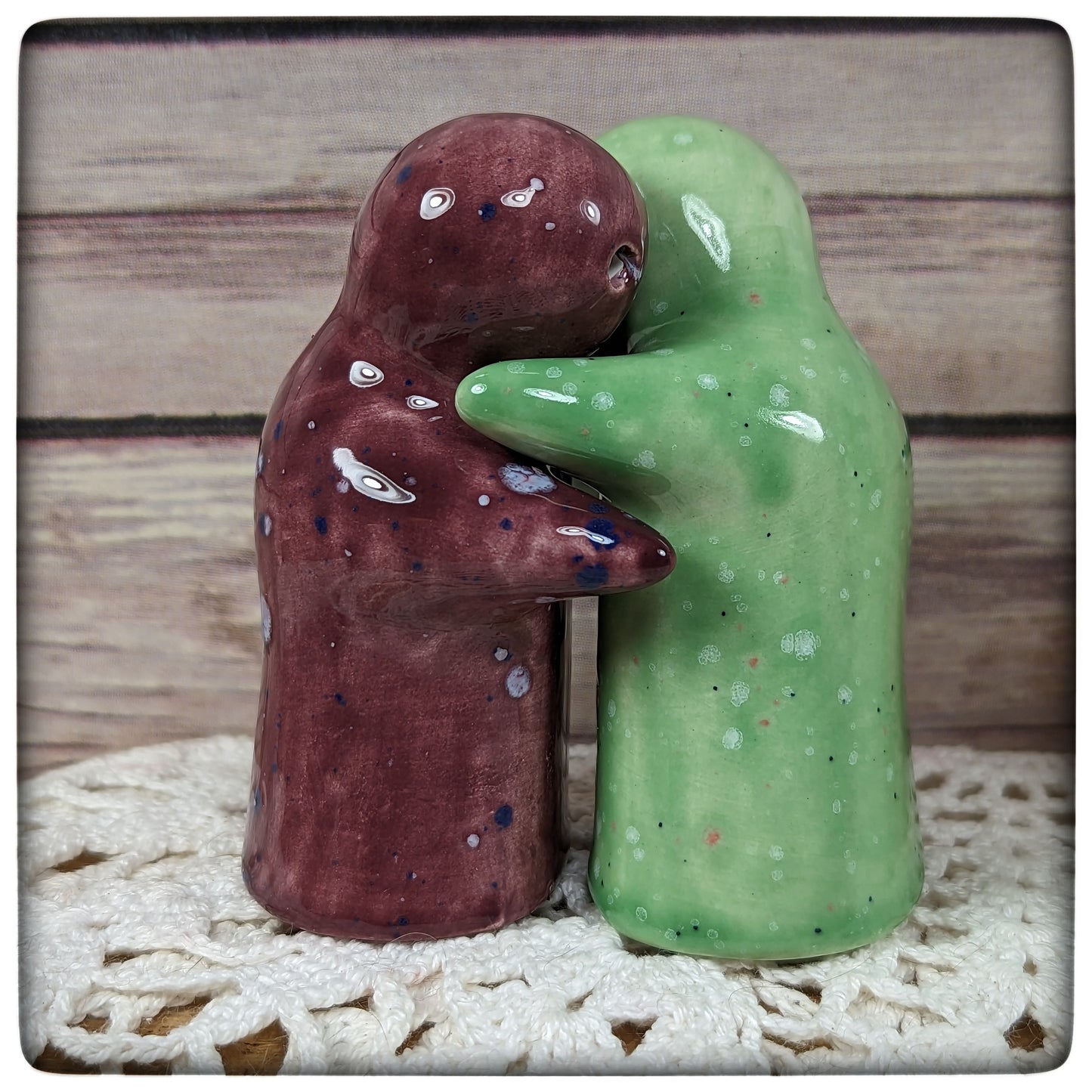 Salt & Pepper shakers (Hugging Pair)